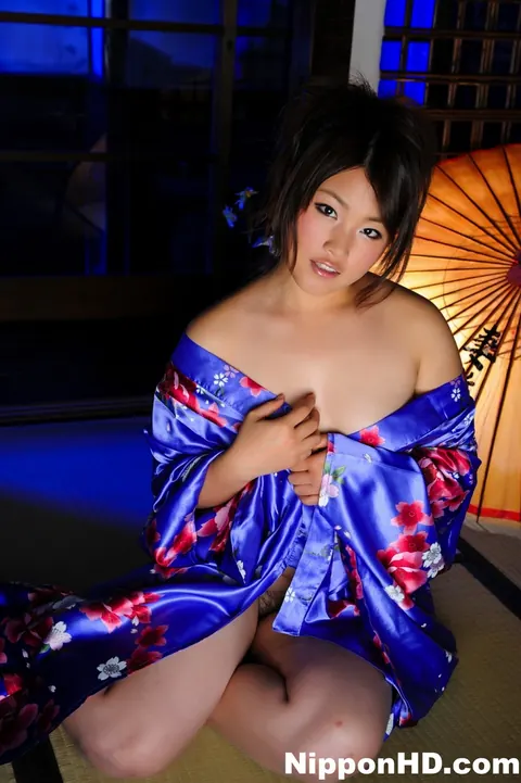 Japanese Brunette Opens Her Kimono and Stands Nude – photo 10 of 12