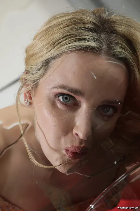 Charlie Forde: Blonde in a Skirt Fingers Her Pussy and Pisses in the Bathroom – photo 10 of 21