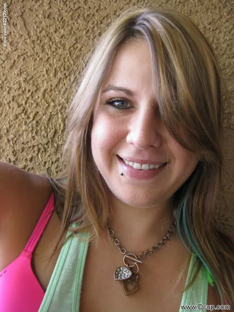 Thick Blonde Flashes Her Big Tits Outdoors in Shorts – photo 11 of 20