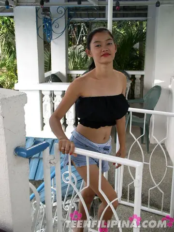 Alma Chua – Busty Asian Babe Gives a Titjob and Gets Fucked on the Patio