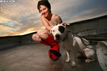 Michelle Aston – Tattooed Brunette MILF with Big Natural Tits Poses Nude Outdoors in Heels
