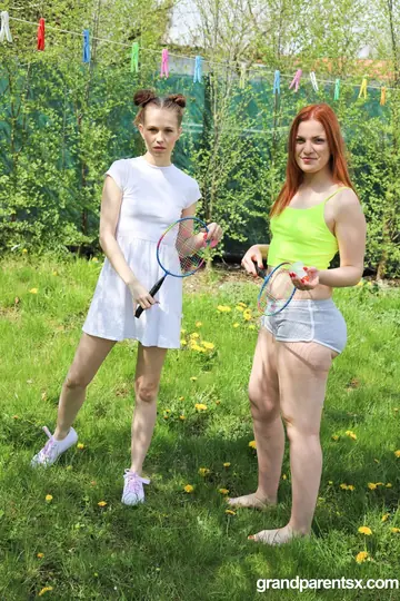 Andrea Ann – Mature Czech MILF Joins a Foursome and Guides Two Women