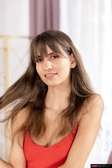 Lili Charmelle – Skinny Brunette Shows Her Big Clit and Tattoos
