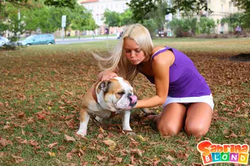 Sabrinka – Blonde in a Skirt Gives a Blowjob and Gets Fucked for a Cumshot