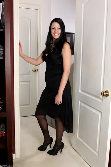Nyla Parker – Black-Haired MILF in Stockings and Panties Spreads Her Hairy Pussy