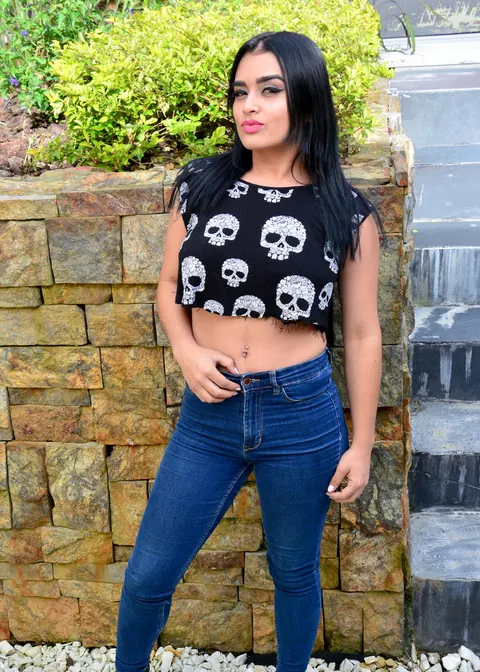 Julia Cruz: Busty Short-Haired Latina in Glasses Sucks Two Cocks Outdoors – photo 17 of 17