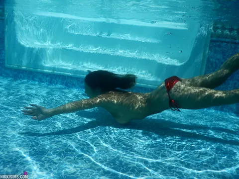Nikki Sims: Busty Brunette MILF Teases in a Bikini by the Pool – photo 9 of 15