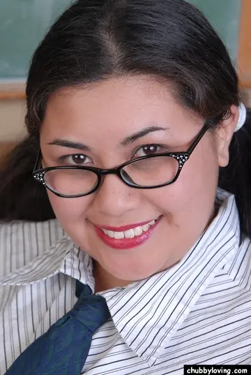 Tyung – Thick Asian Brunette in Glasses Strips Out of Her Lingerie
