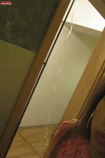 Thick Amateur with Small Tits and Big Ass Spreads in the Mirror Selfie