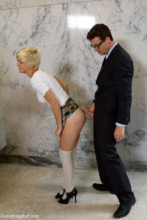 Audrey Hollander: Blonde in a Skirt and Glasses Sucks Cock in a Threesome – photo 7 of 16