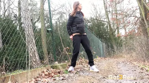 Cynthia Vellons: Slim Czech MILF Spreads Outdoors by a Fence – photo 15 of 15