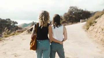 Trans Woman Kisses and Licks Pussy with Female Partner