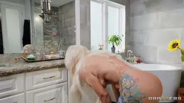 Nina Kay – Tattooed Blonde BBW MILF in Glasses Joins a Threesome