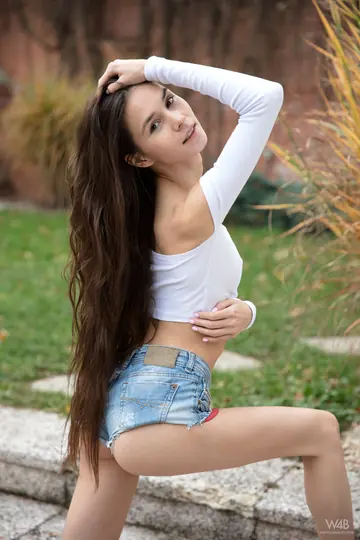 Tall Brunette PAWG in Shorts Pulls Them Aside