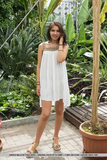 Zhenya Mille – European Brunette Spreads Her Pussy in the Garden