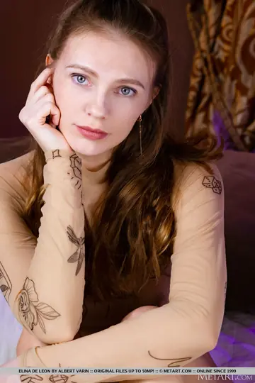 Elina De Leon – European Redhead with Natural Tits Strips and Spreads on the Bed