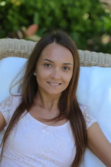 Veronika Benet – Ukrainian Brunette Bares Her Athletic Body
