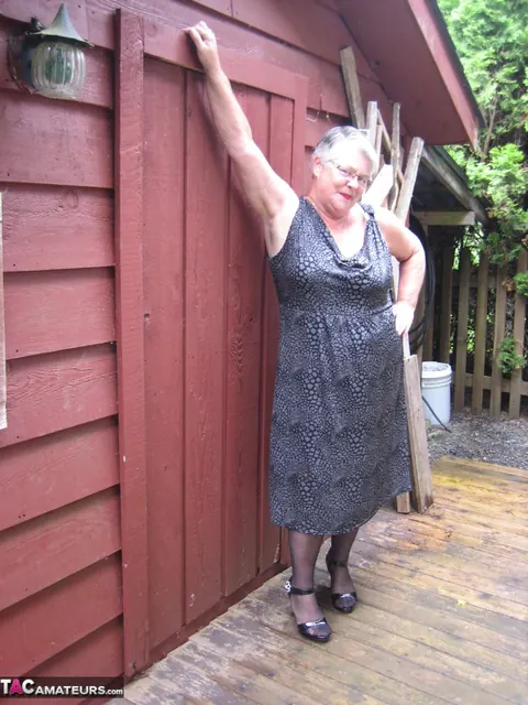 BBW in Stockings and Glasses Spreads Wide – photo 3 of 20