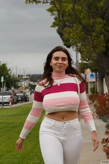 Tyla Jessop – Tall Brunette with Natural Tits Poses in Her Clothes