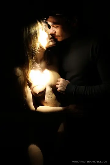 Nestee Shy – Blonde with Short Hair Takes Anal Cowgirl and Swallows His Load