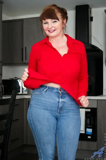 Lady Ava – Chubby Redhead MILF Strips Out of Her Jeans and Panties