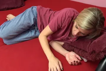 Kyla Keys – Petite Blonde MILF Uses a Dildo Then Sucks and Fucks Her Partner