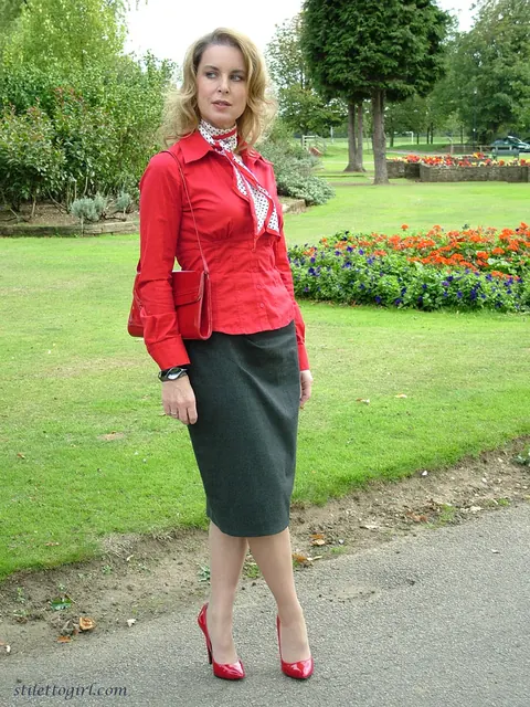 Thick Blonde MILF Crosses Her Hose-Covered Legs Outdoors – photo 15 of 16