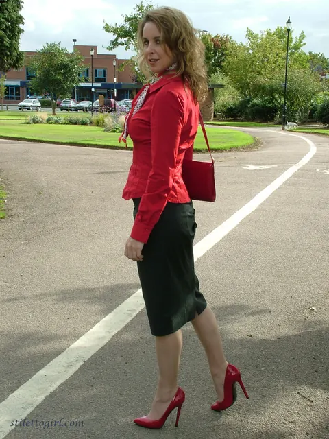 Thick Blonde MILF Crosses Her Hose-Covered Legs Outdoors – photo 14 of 16