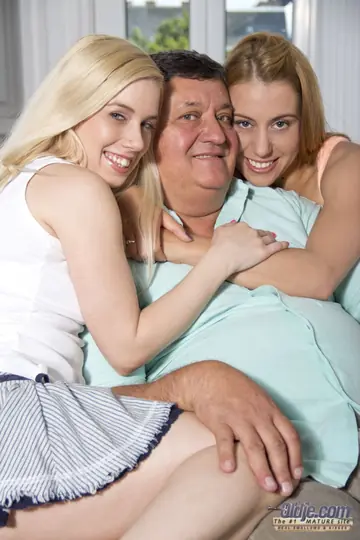 Nesty – Petite Blondes Blow a Man in a Threesome