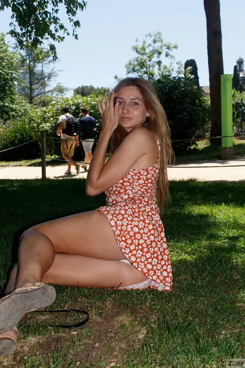 Amelia Gin: Tall Redhead Lifts Her Skirt and Spreads Outdoors – photo 11 of 12