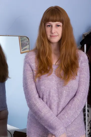 Chloe B – Chubby Australian Redhead MILF Poses Nude with Hairy Pussy