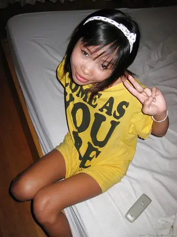 Thick Thai Babe Fucked and Spreads Her Big Ass