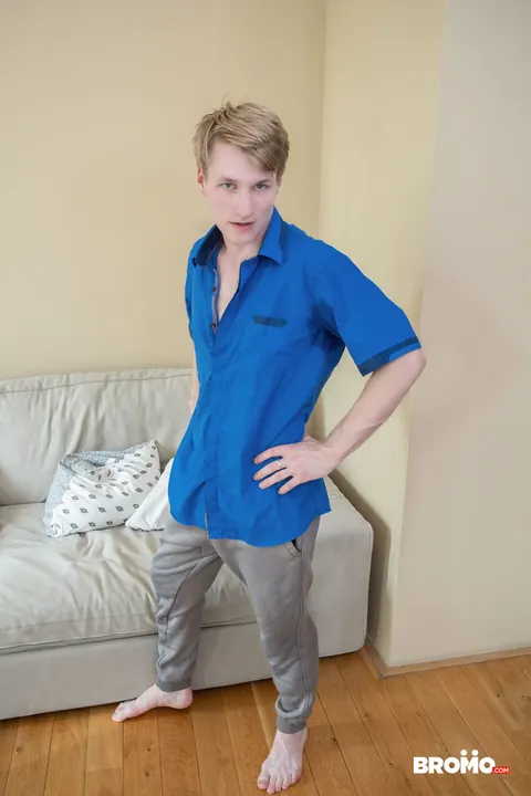 Muscular Hairy Stud Barebacks Blonde Twink to Cumshot – photo 3 of 20