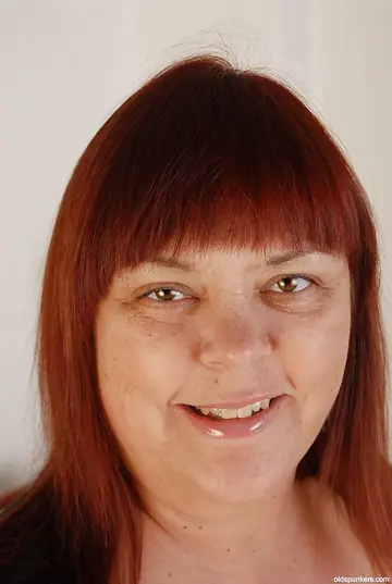 Mature BBW with Big Natural Tits Spreads Her Hairy Pussy