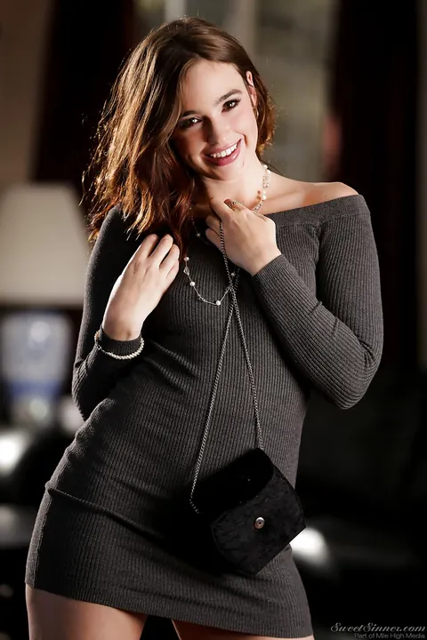 Jodi Taylor: Thick Brunette Reveals Her Hairy Bush and Small Tits from Her Skirt – photo 1 of 15