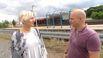Teresa Lynn – European Blonde in Fishnets Gives a Blowjob and Titjob Outdoors