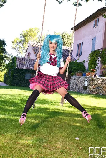 Lucie Wilde – Thick Blonde Flashes Her Big Tits in a Skirt and Costume Outdoors