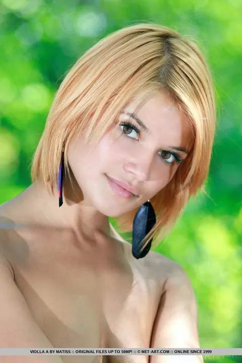 Violla A: European Redhead Strips Nude in the Forest – photo 4 of 18