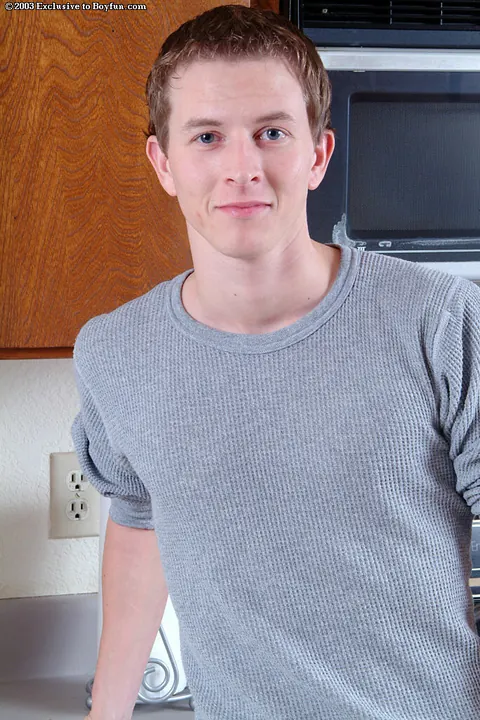 Hairy Man Keeps His Socks On While Stroking in the Kitchen – photo 1 of 20