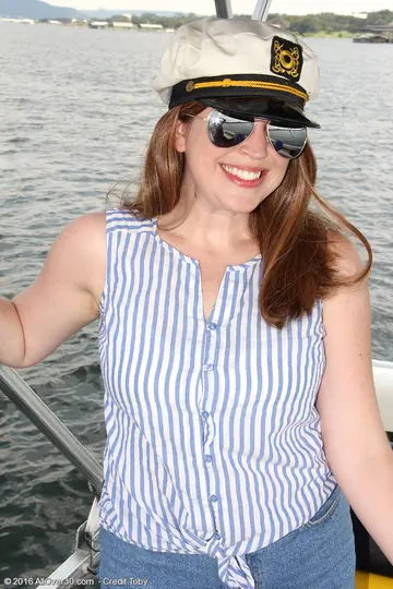 Holly Fuller – Curvy Redhead MILF Strips and Fingers Her Hairy Pussy on a Boat