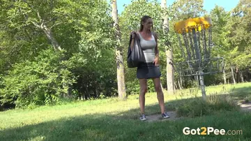 Cynthia Vellons – Slim Blonde Spreads Her Shaved Pussy in Public Forest