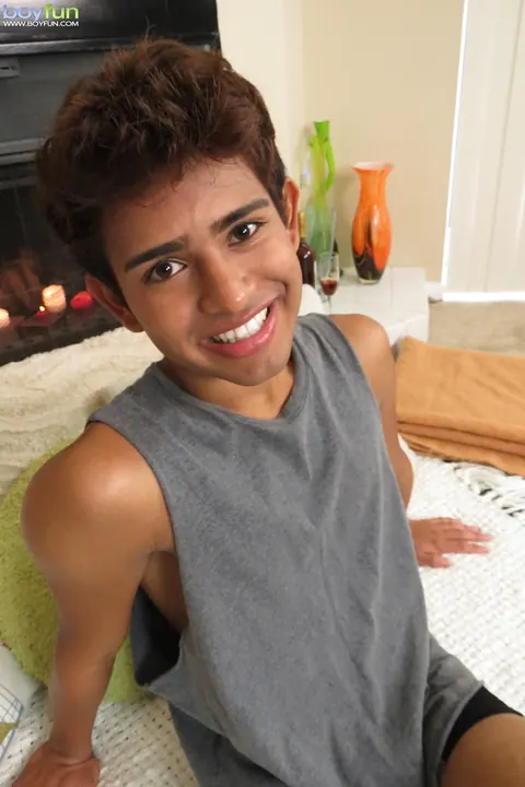 Slim Guy Strips and Jerks Off to Cum – photo 1 of 21