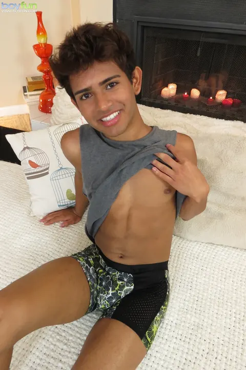 Slim Guy Strips and Jerks Off to Cum – photo 2 of 21