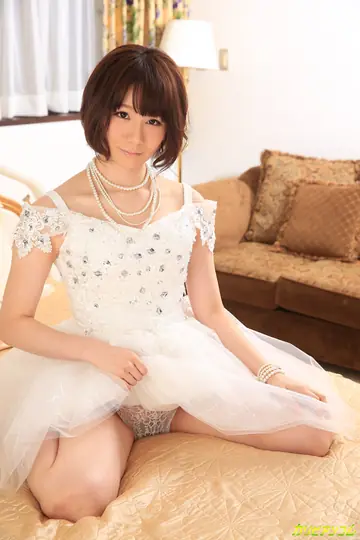 Airi Miyazaki – Petite Japanese Redhead Handles Two Cocks Outdoors