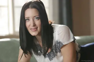 Kimberly Kane – Tall Brunette Shows Her Hairy Pussy in Stockings