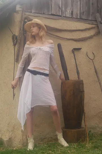 Slim Woman Lifts Her Skirt and Spreads Her Pussy Outdoors