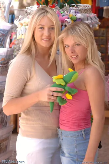 Alison Angel – Busty Blonde Babe and Skinny Friend Lick Pussy in the Bathroom
