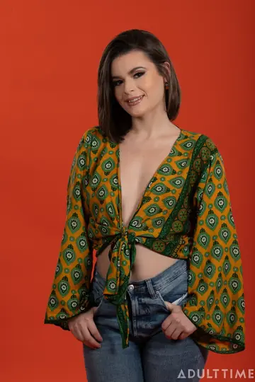 Dharma Jones – Tall Brunette Undresses for Pussy Eating and Deep Fucking