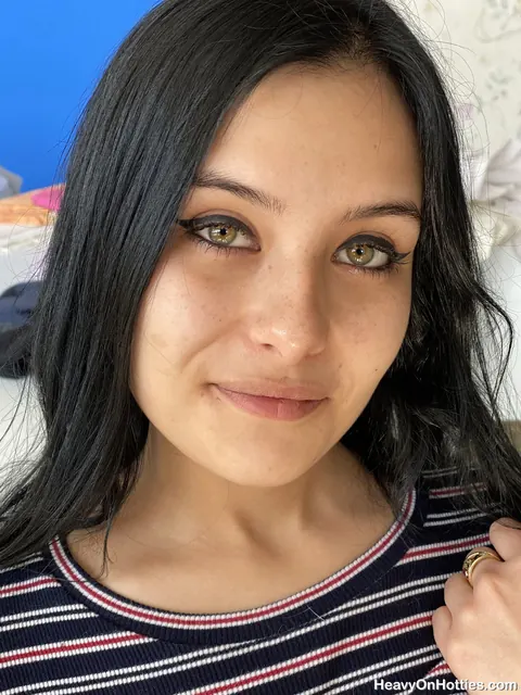 Maria Wars: Brunette Strips at the Casting and Takes a Facial – photo 2 of 20