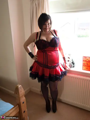 Roxy Anderson – British BBW in a Dress and Stockings Kisses Her Partner